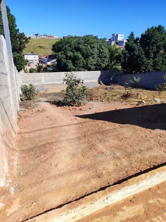 Terreno na praia de Cações com luz + agua