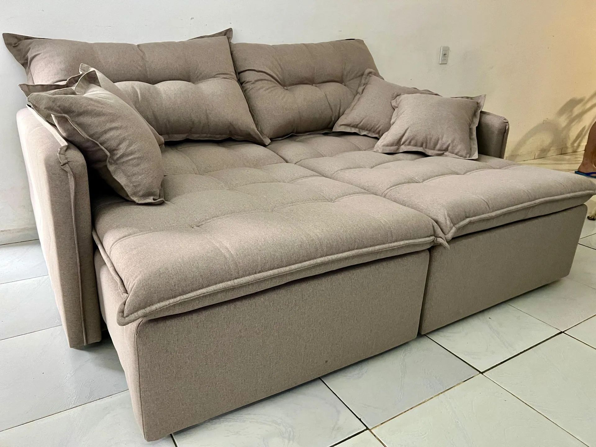O sofá top perfeito para quem mora em apartamento slim 