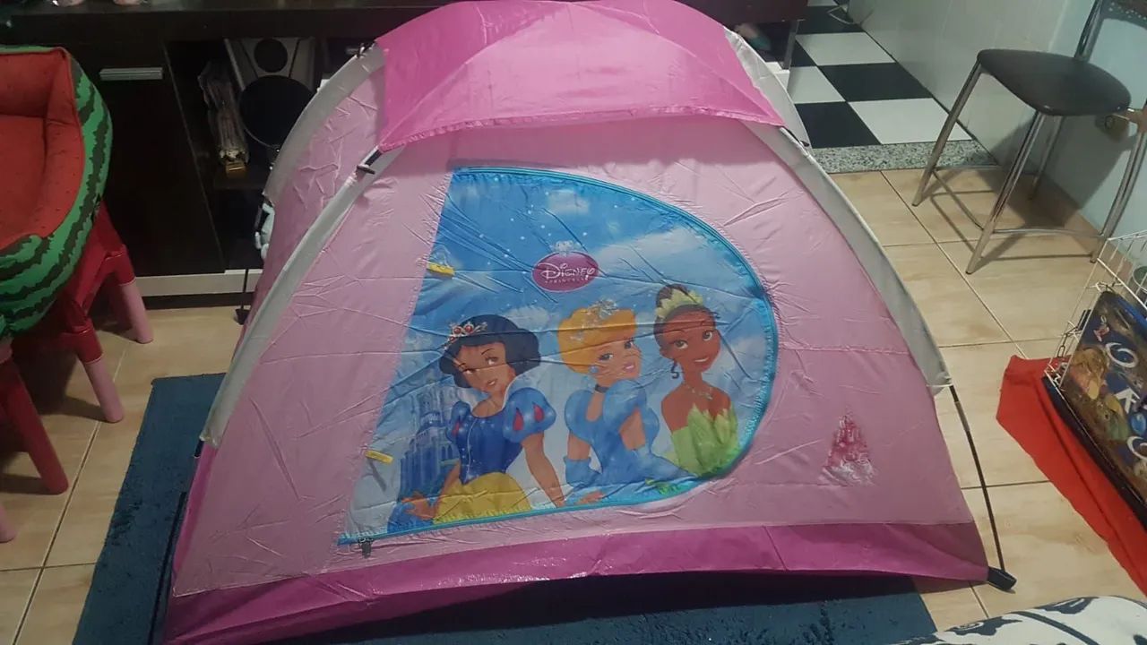 Barraca das princesas e saco de dormir