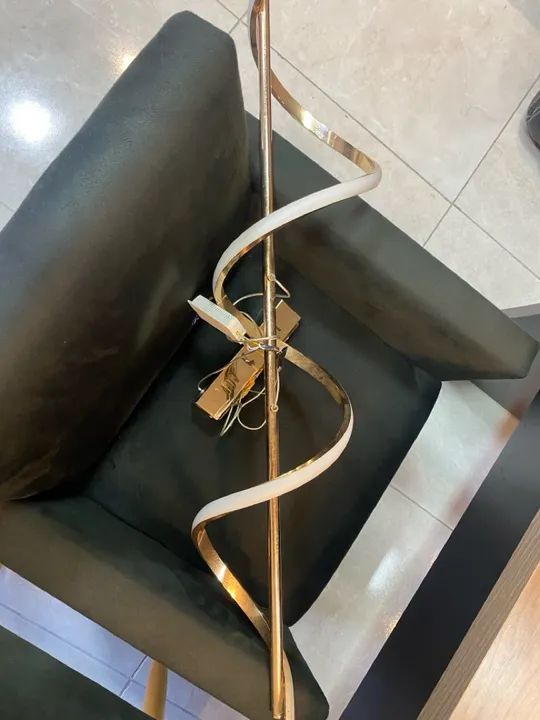 Luminária de teto moderna em espiral - Foto 2