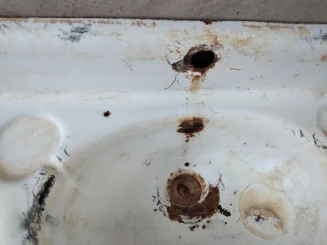 Pia em Ferro Fundido Antiga em esmaltada/Ágata  déc de 30 sem quebras nem trincas ou furos - Foto 3