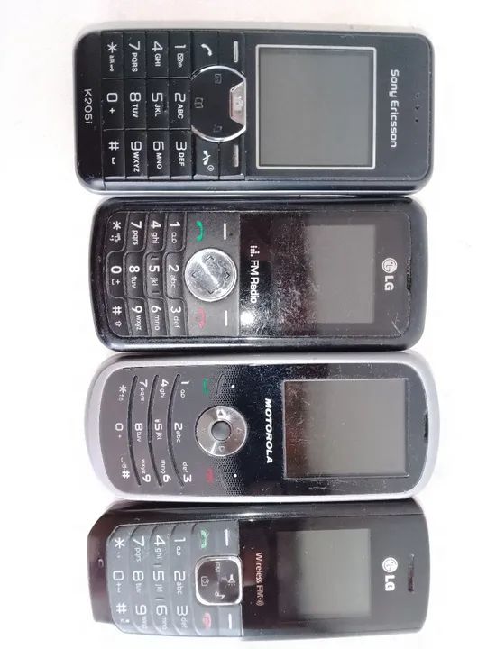 Lot. Com 04 celulares antigos - Foto 2