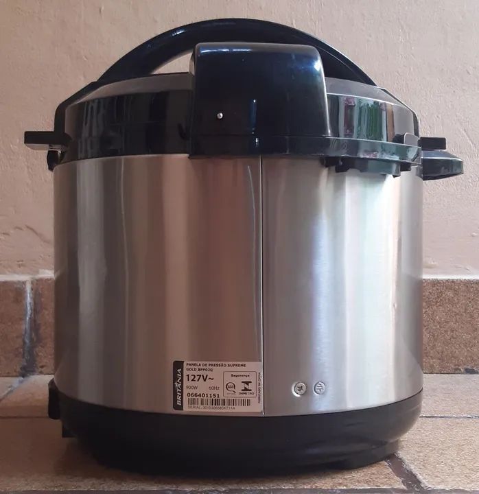 Panela de Pressão Britânia Supreme 900W