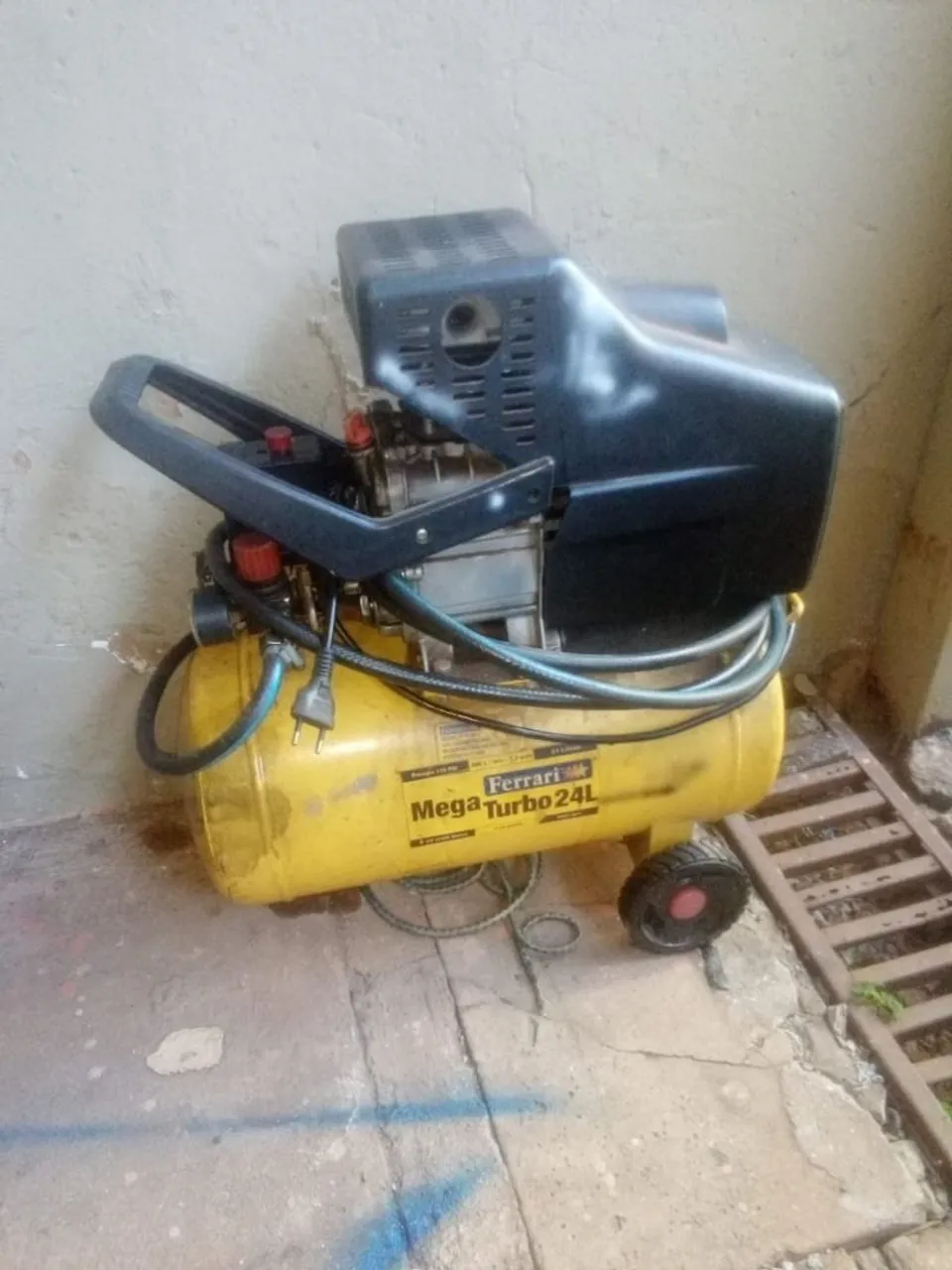 Compressor de Ar Ferrari