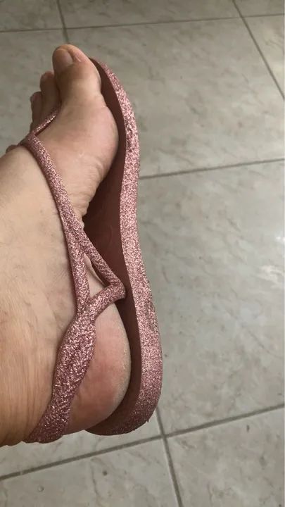 Sandália havaiana com glitter - Foto 2
