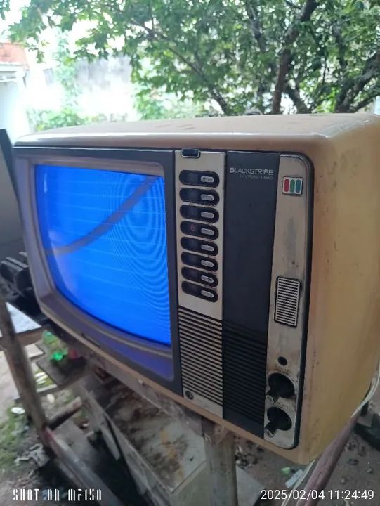 Vendo tv antiga Toshiba  - Foto 3