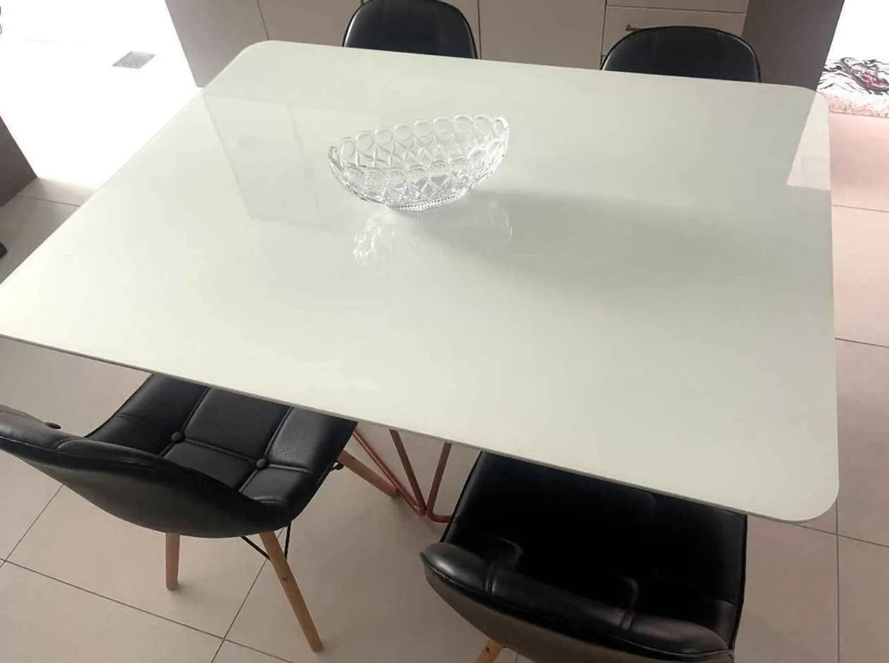 Mesa Retangular Pérola Pés Cobre 120x9064311797944193120