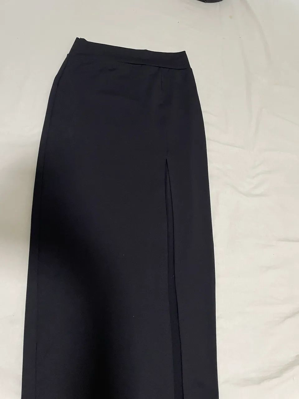 Saia midi preta sofisticada - ideal para trabalho ou eventos - Foto 3