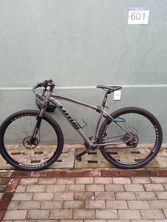 Bicicleta Lotus CXR 21 marchas 