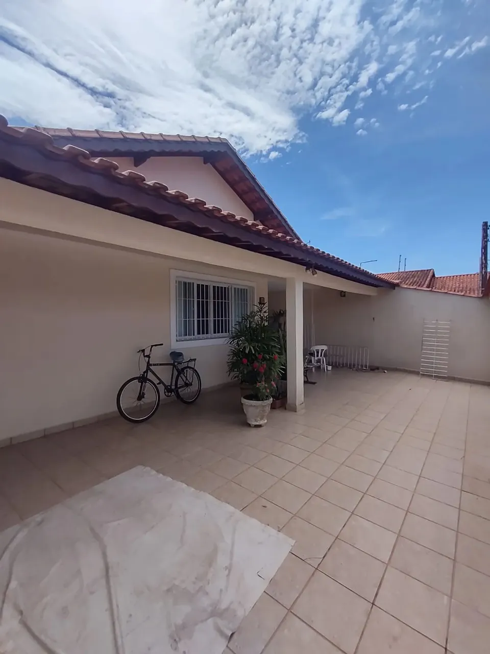 AS-01 Casa com 3 dormitórios a venda no jardim Imperador Praia Grande - SP