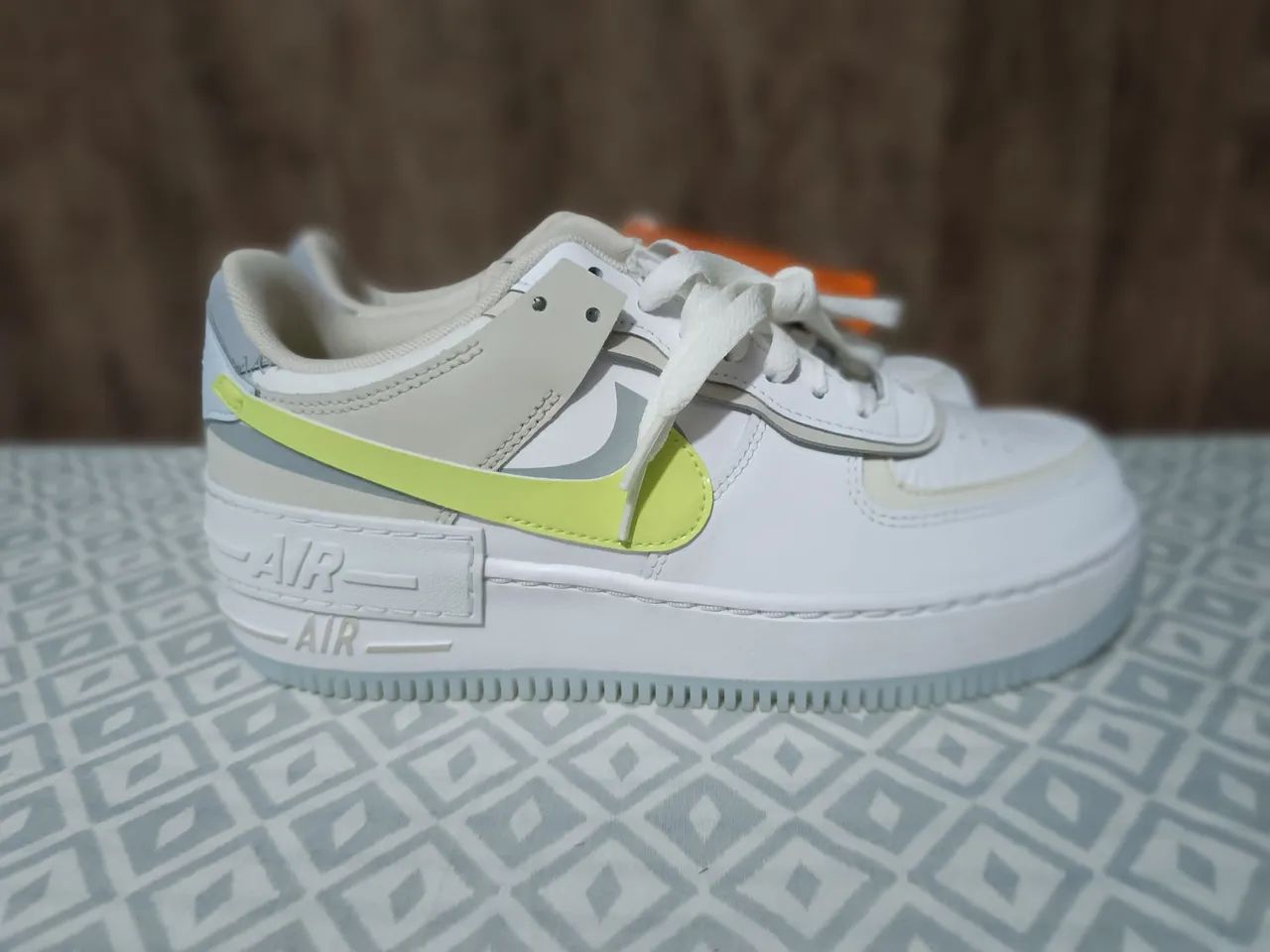 air force shadow white lemon