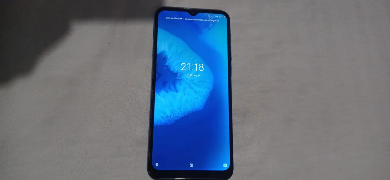 Moto G8 Power Lite