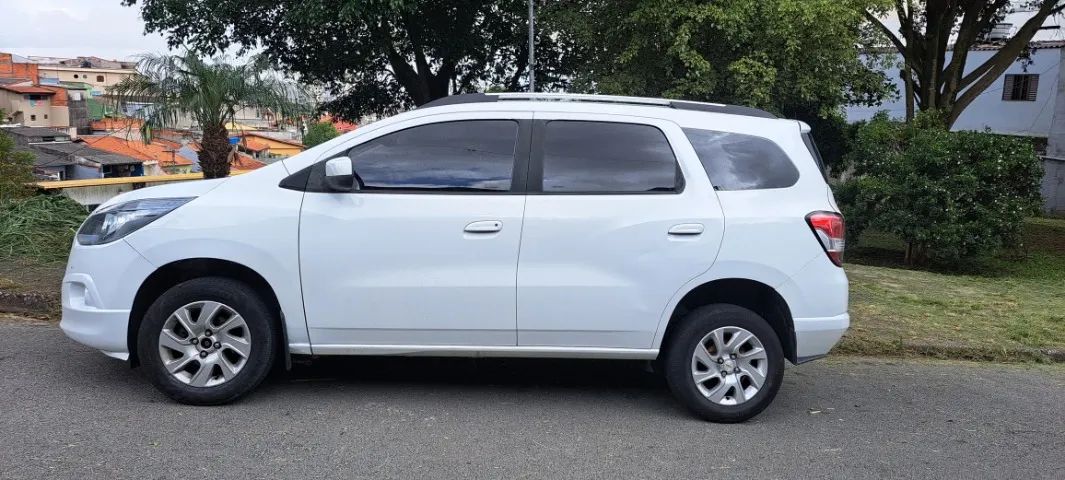 Chevrolet spin 1.8 LTZ 8V flex. e gnv 4P manual 7 lugares - Foto 2
