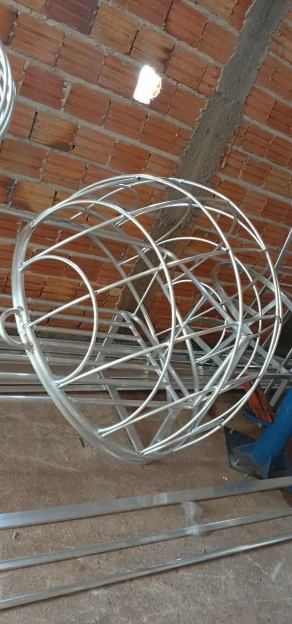 Balanço nuvem em alumínio e fibra 