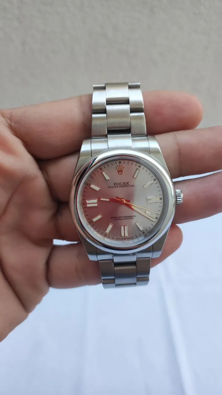Rolex Oyster Perpetual - Elegância atemporal