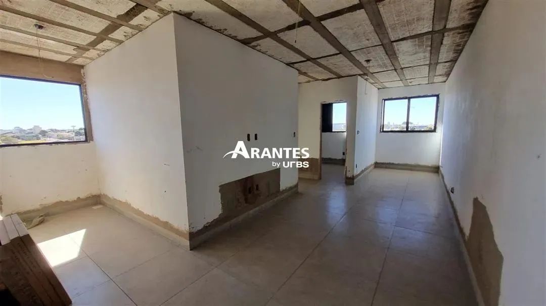 Apartamento com 54m² 2 quartos à venda no Segismundo Pereira