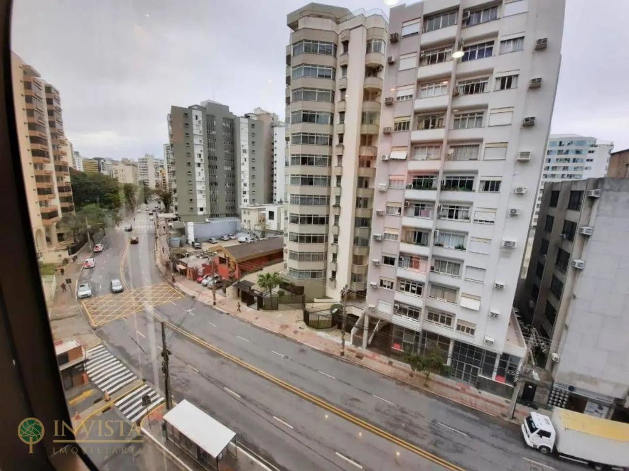 Sala no Centro de Florianópolis andar alto com vista livre! - Foto 2