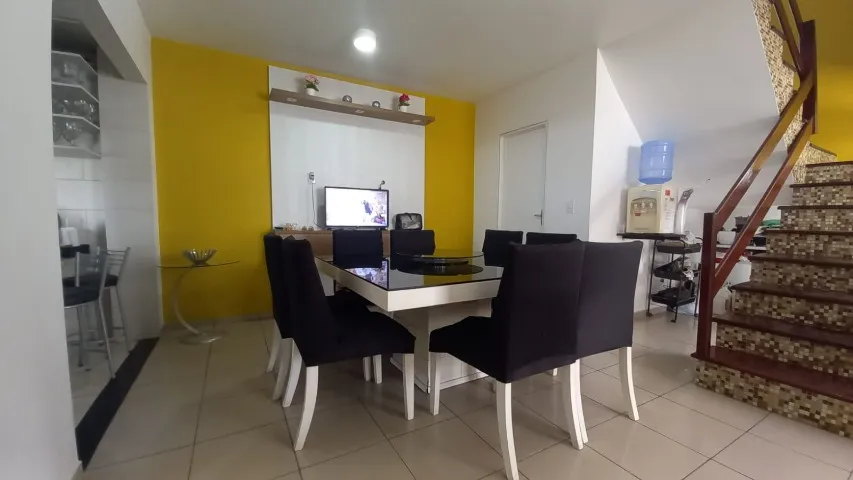 Alugo excelente casa na Jatiúca, 4 quartos