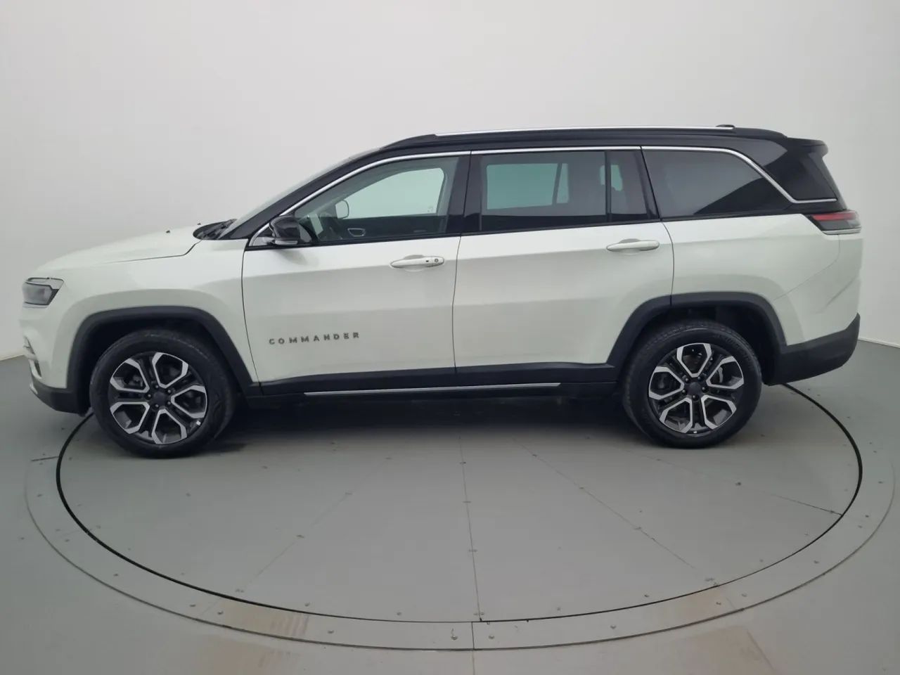Jeep Commander 2024 1.3 t270 turbo flex limited at6 - Foto 2