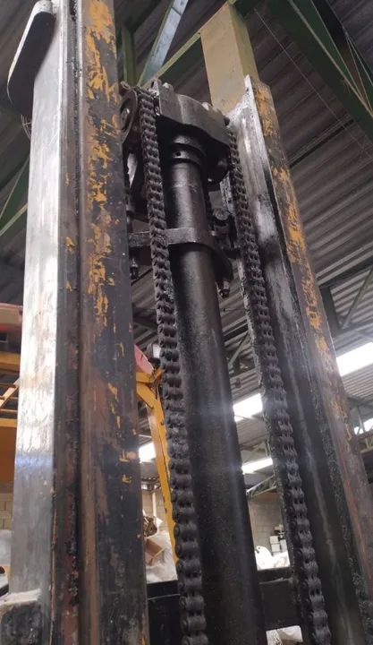 Empilhadeira Usada - 2.500kg - Foto 4