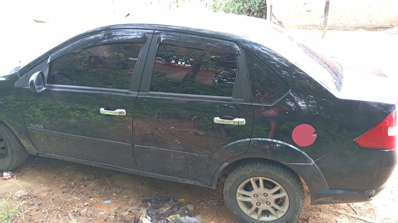 Vendo carro fiesta  - Foto 2