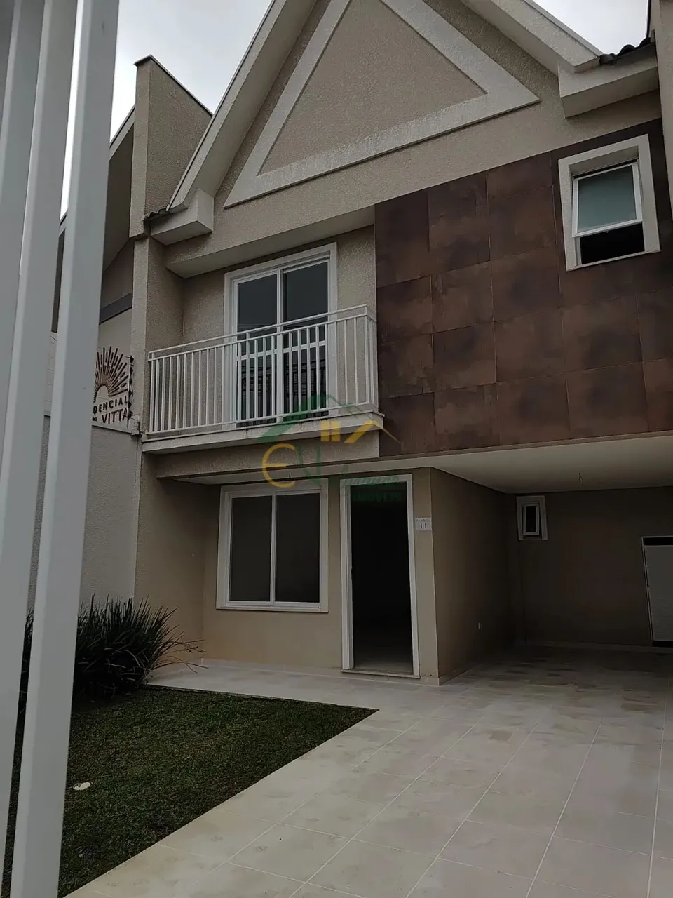 Sobrado à venda Santa Cândida Curitiba PR