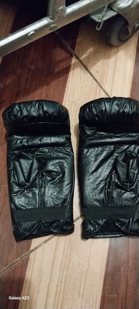 Luva de box  p treinar em saco de areia - Foto 2