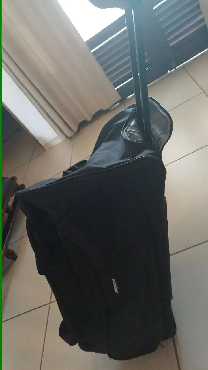 Mala de Rodinhas Preta - Foto 4