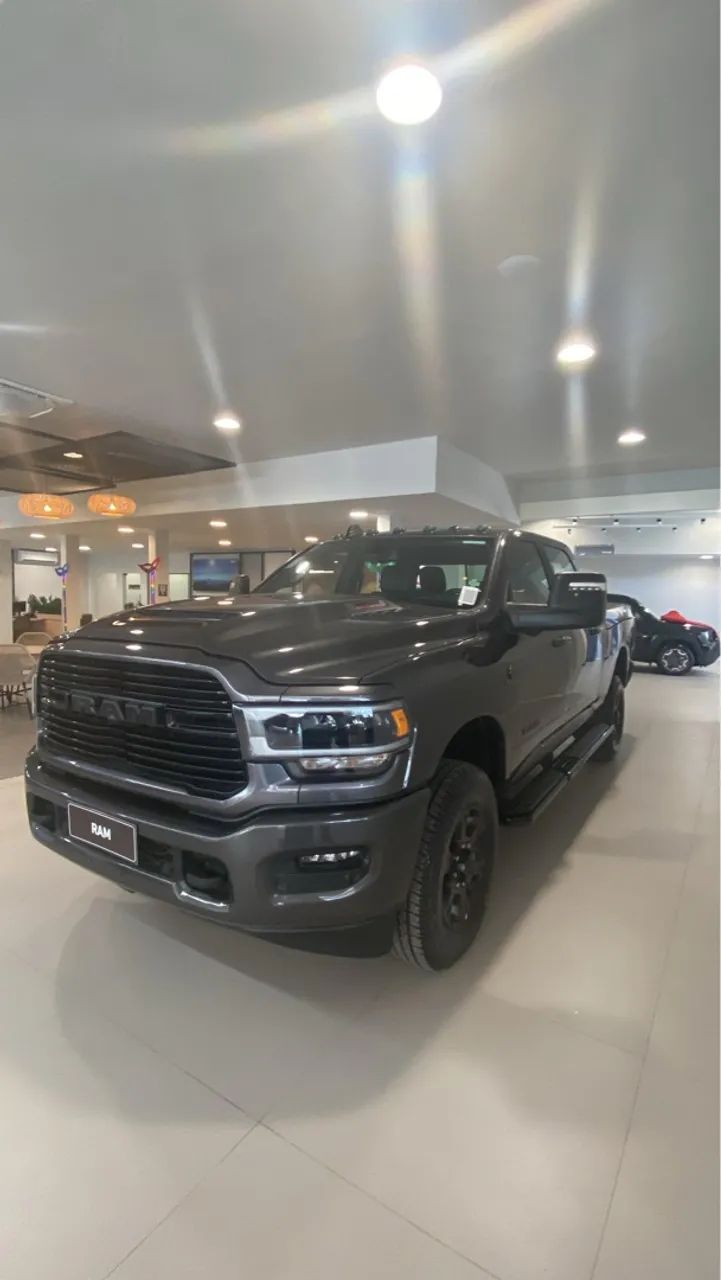 RAM 2500 Night Edition 0KM