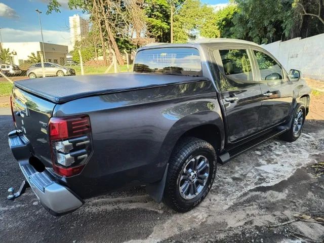 Mitsubishi L200 TRITON 2022 2.4 Diesel 4x4 HPE-S  - Foto 3