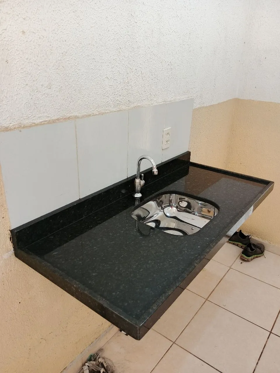 Pia de granito e Cuba de Inox