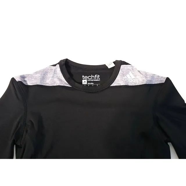 Camisa Compressão Adidas  Crossfit Tamanho M Cor preta - Foto 4