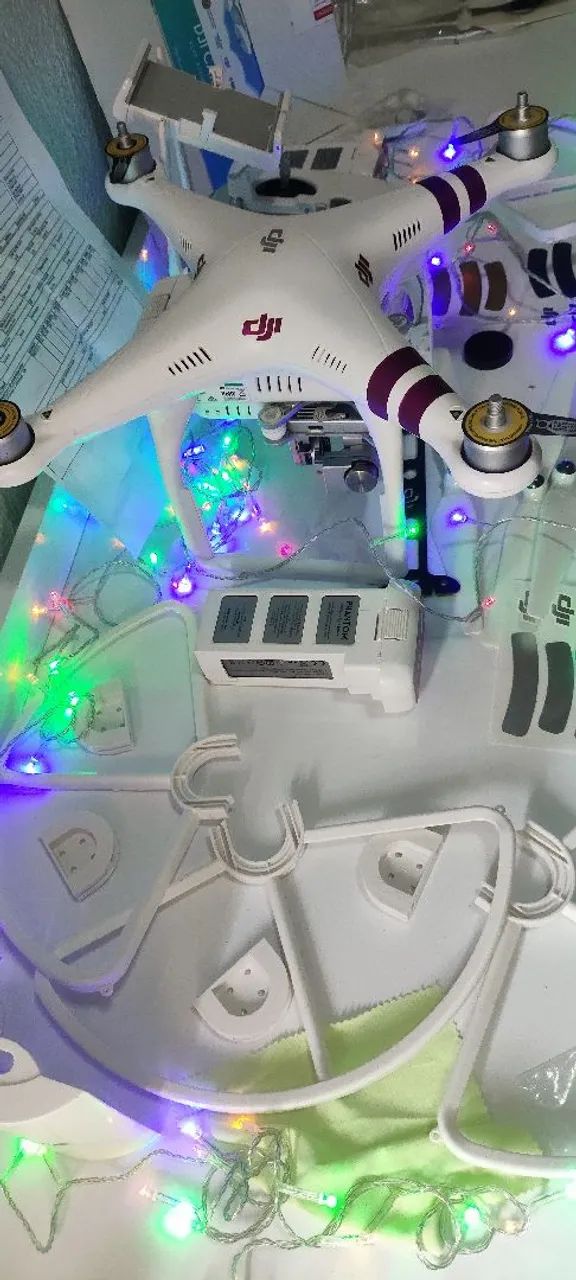 Drone DJI Phantom 3 com acessórios - Foto 6