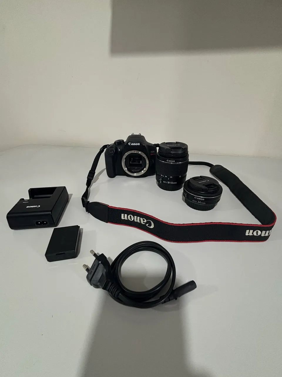 Canon EOS Rebel T6 + 2 Lentes (18-55mm + 24mm f/2.8) - Excelente estado - Foto 3