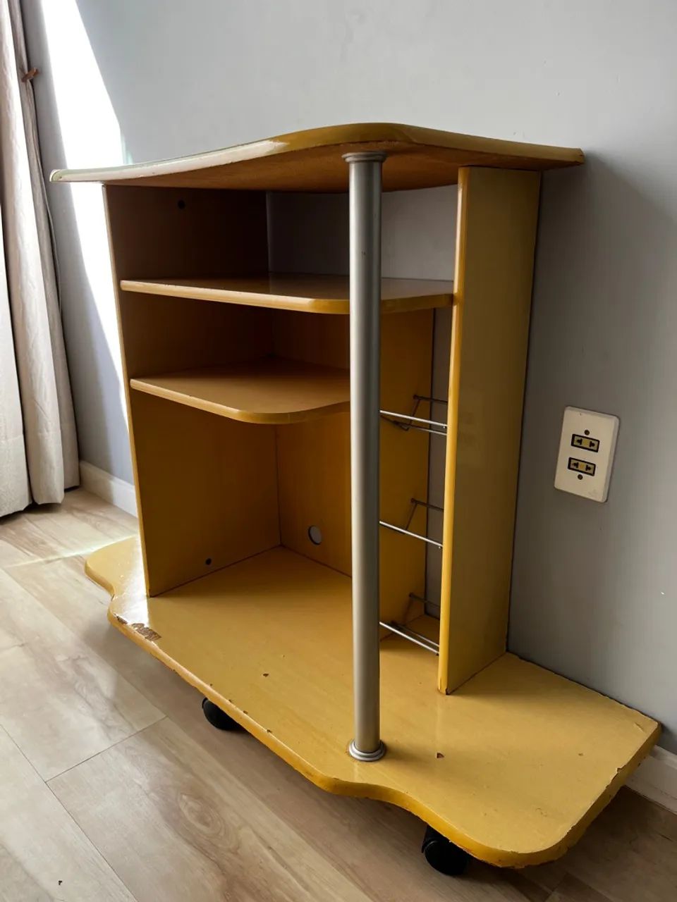 Rack com 6 rodinhas 360° - Foto 2