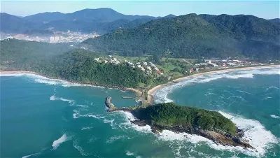 Sobrado para venda tem 574 metros quadrados com 6 quartos em Centro - Itapema - SC - Foto 3