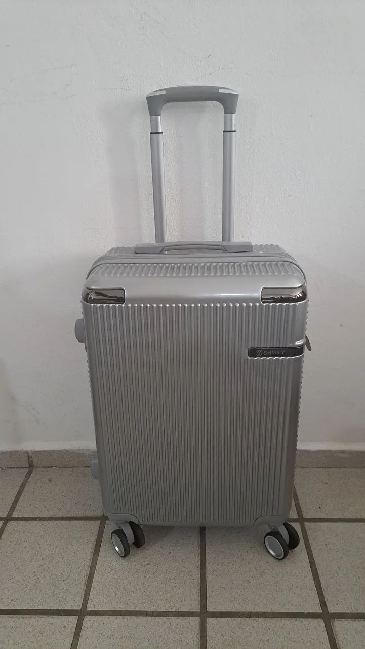 Conjunto de Malas de Viagem Prateadas - Elegância e Praticidade - Foto 4