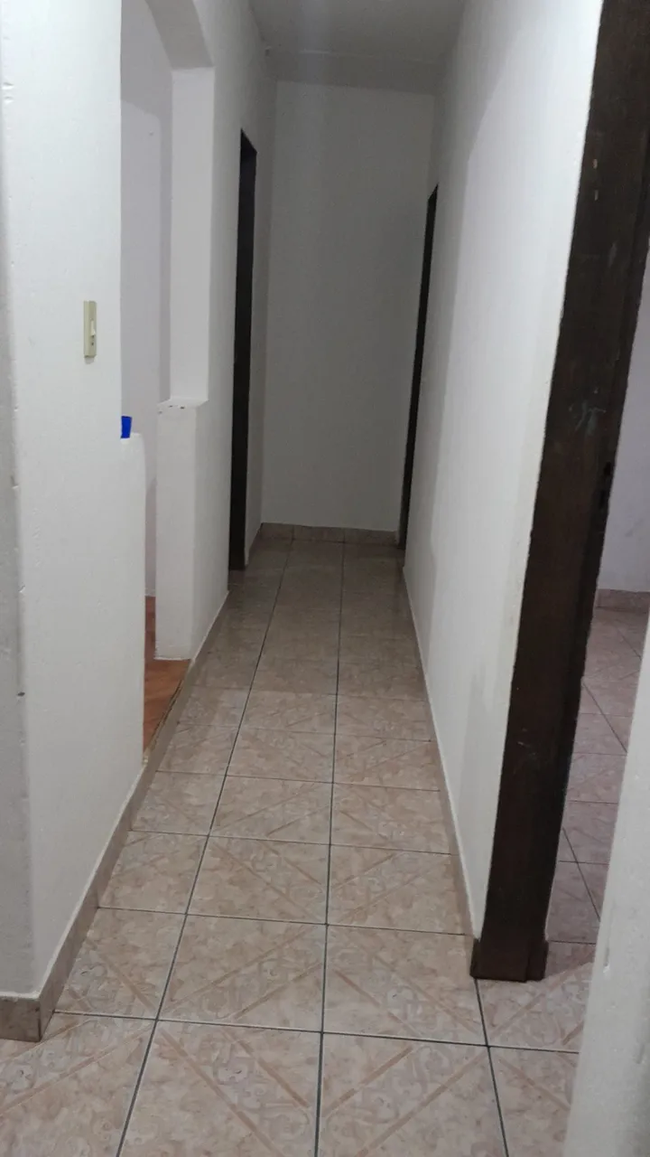 Aluga-se apartamento