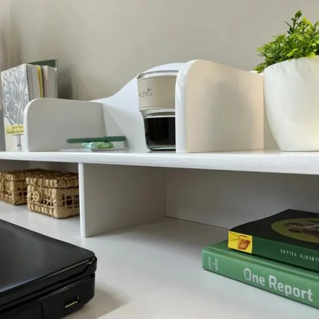 "Elegância Retrô em Oferta: Escrivaninha Sofia com Nichos, 100% MDF" - Foto 3