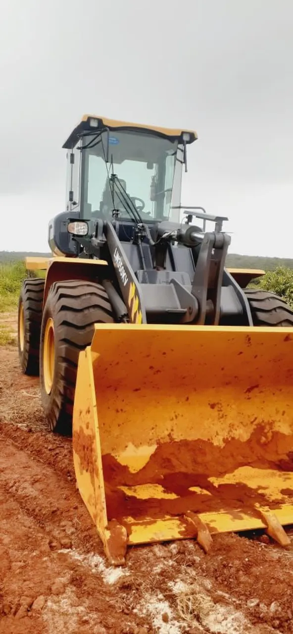 Carregadeira de Rodas LW350KV