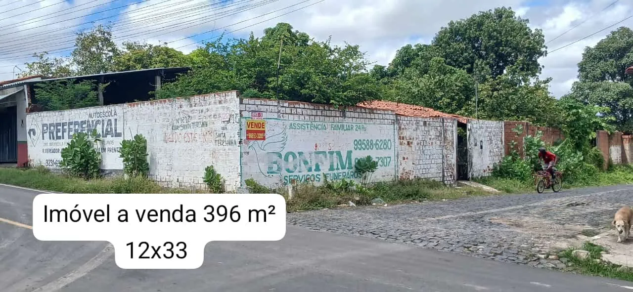 Terreno com casa medindo 12x36 396 m²