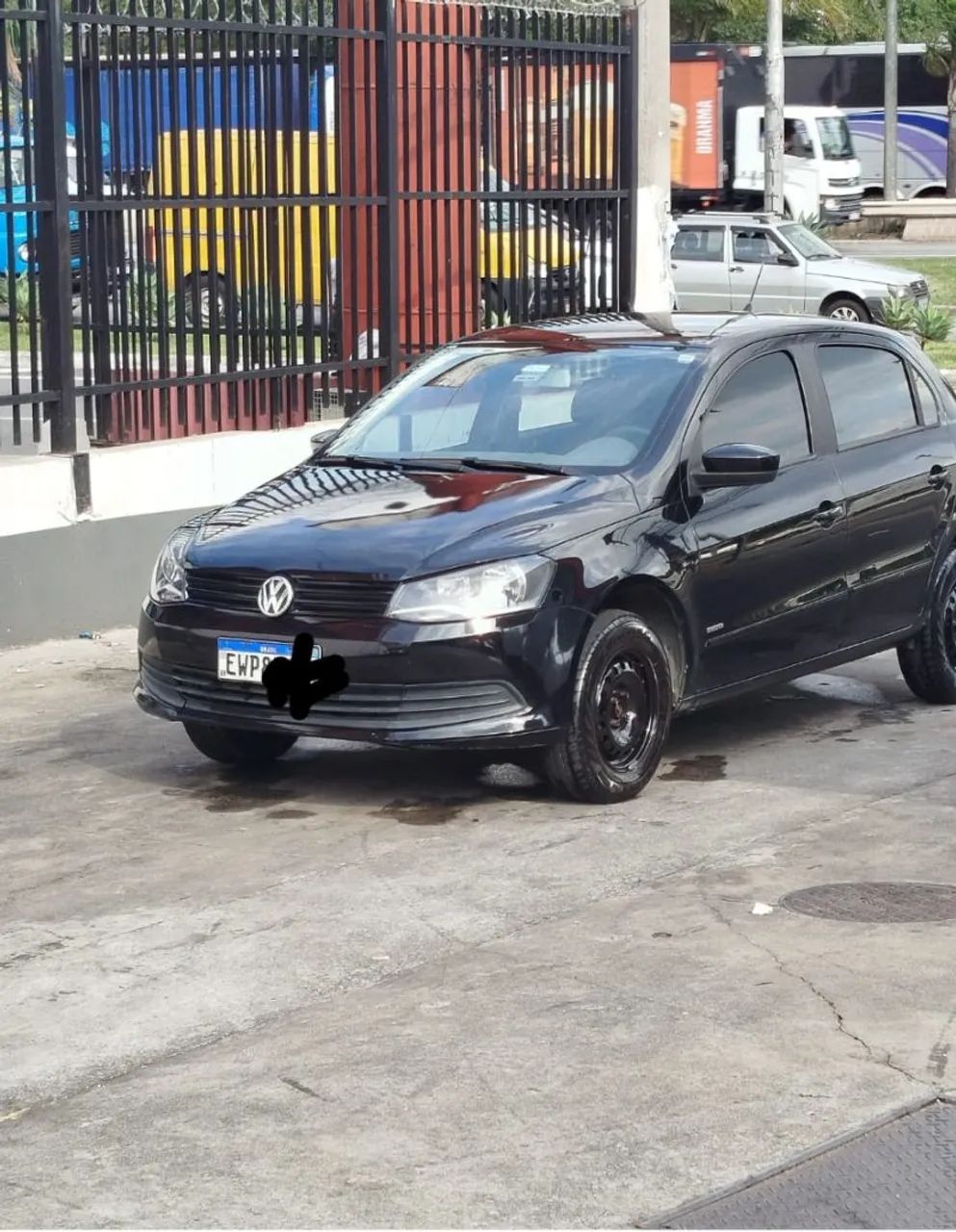 Gol G6 1.0 Completo com multimídia 2013 pneus novos  - Foto 2