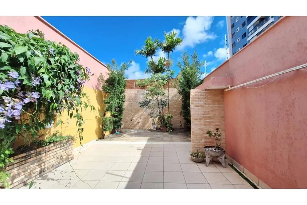 "Casa Espetacular em Lagoa Nova, Natal - 5 Quartos"