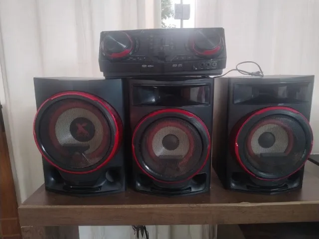 Caixa de Som LG XBOOM 2250W - Potência e Qualidade de Som