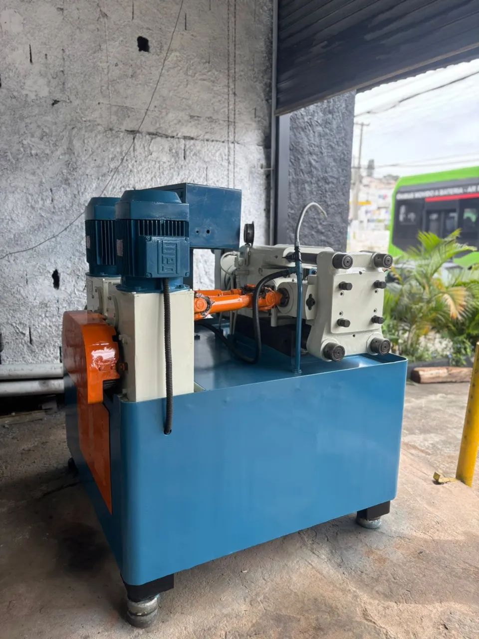 Laminadora de Rosca Cavour TL30 - Foto 3