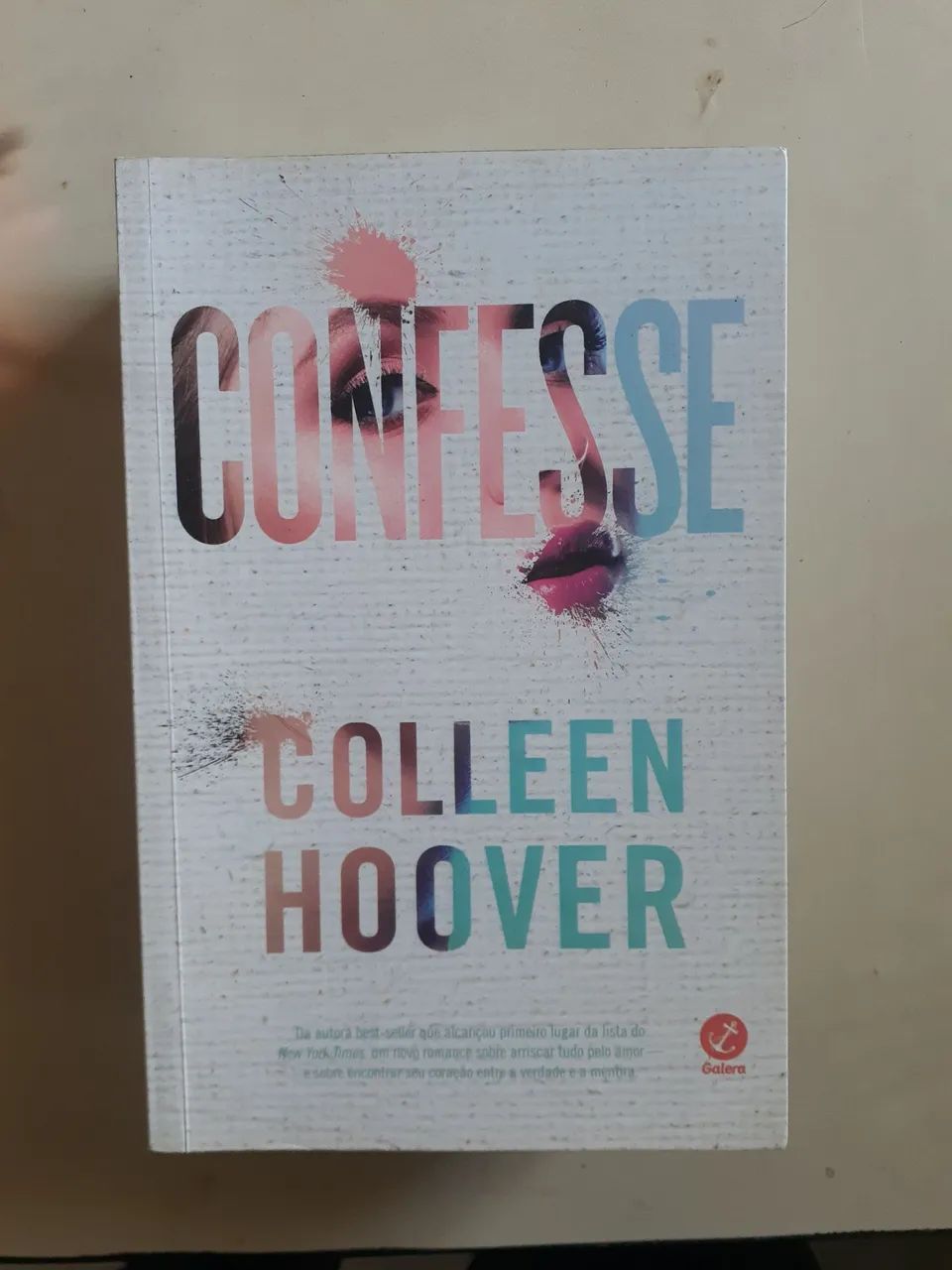 Livros Colleen Hoover - 3 livros por R$ 50. - Foto 4