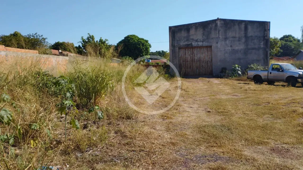 Barracão / Galpão / Armazém grande porte para fins comerciais - Várzea Grande codigo: 7218