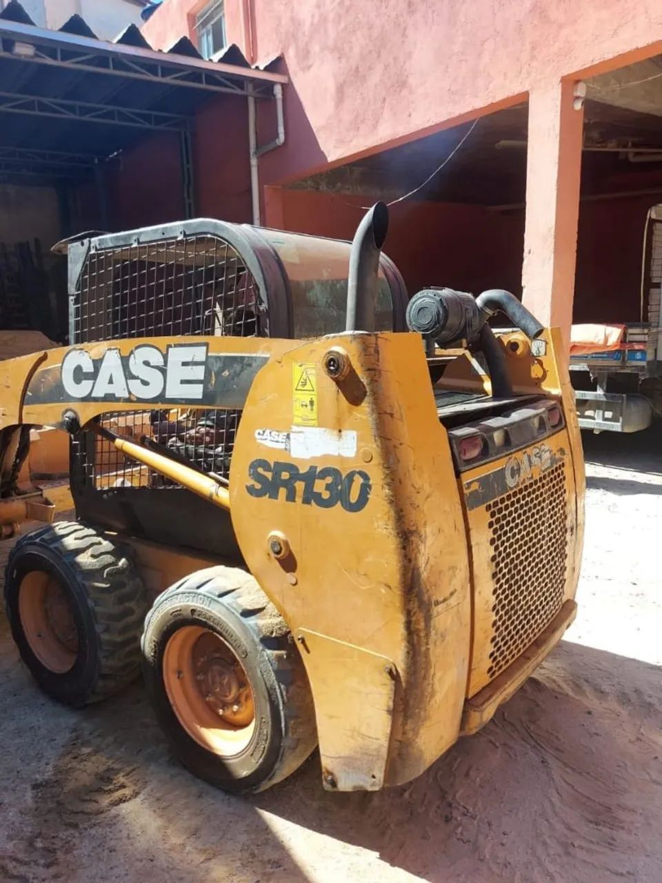 Case SR130 Loader mini Carregadeira  - Foto 3