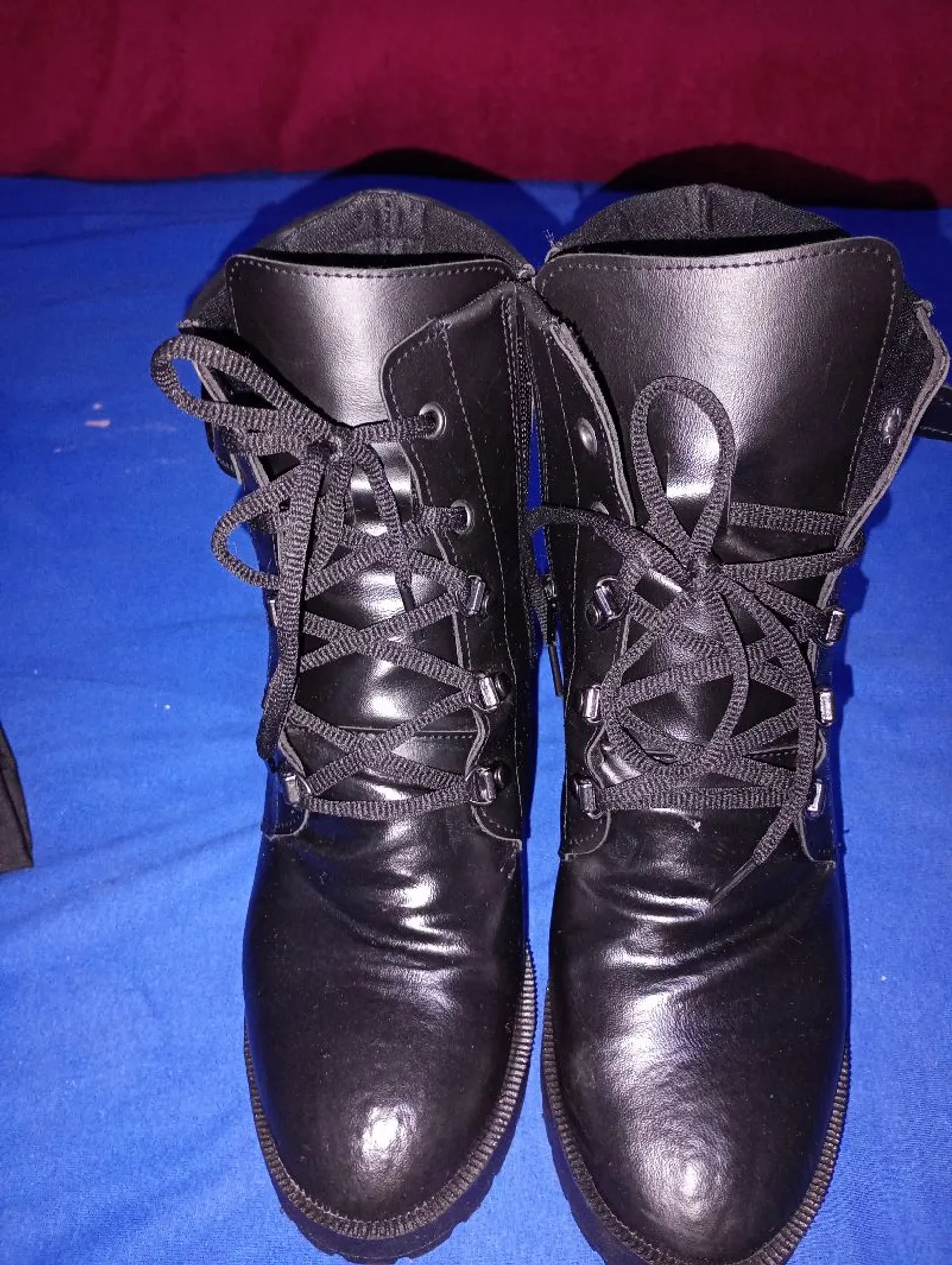 Botas coturno pretas