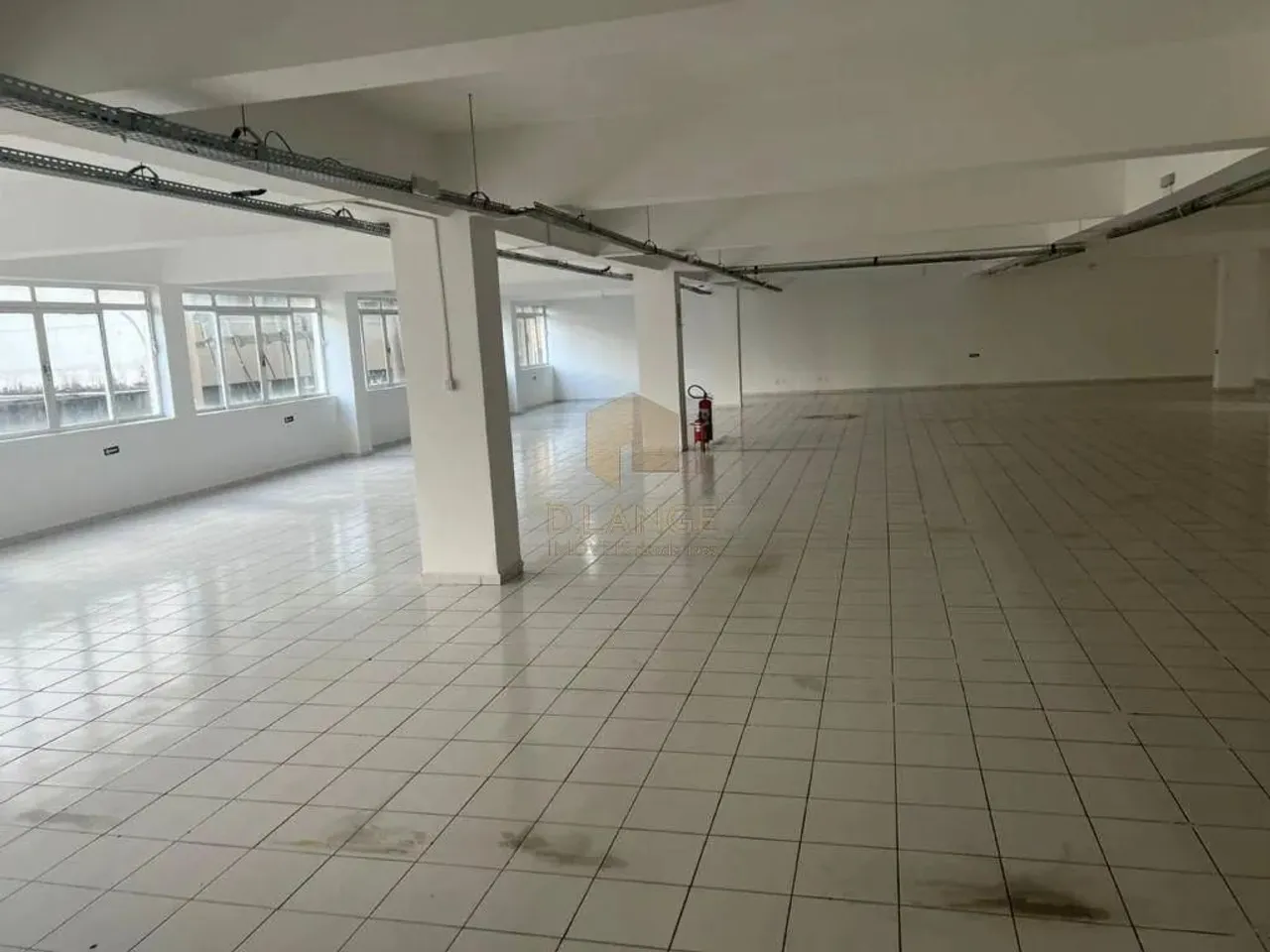 Salão para locação no bairro Centro em Campinas